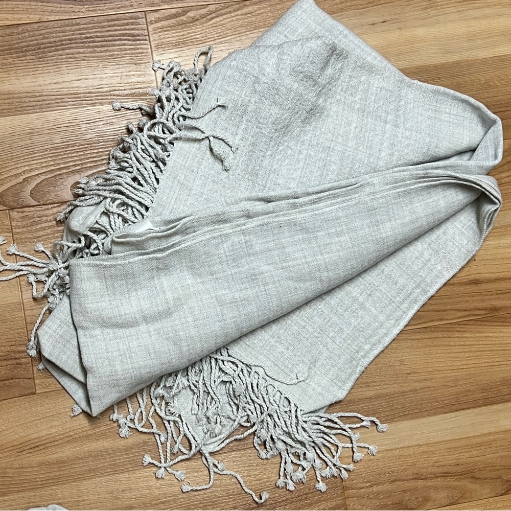 Travel shawl/pillow/blanket